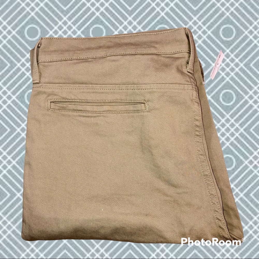 Men’s Levi’s Khaki Shorts Size 36 Short